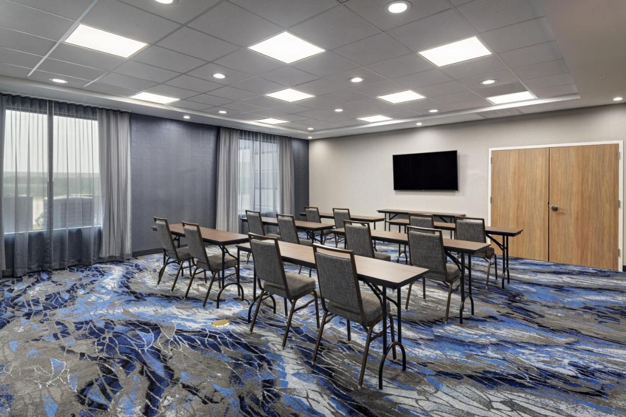 Fairfield By Marriott Inn & Suites Waller Exterior photo